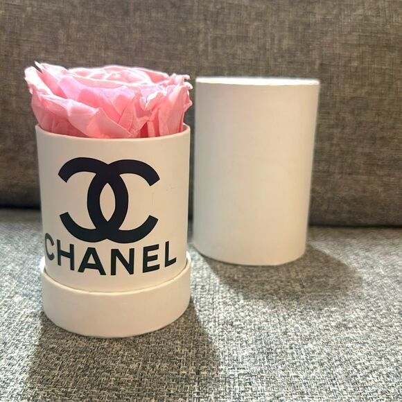 CHANEL White Eternal Rose Floral Accent - Picture 7 of 7